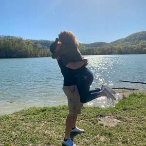 Meet your Posher, Chloe